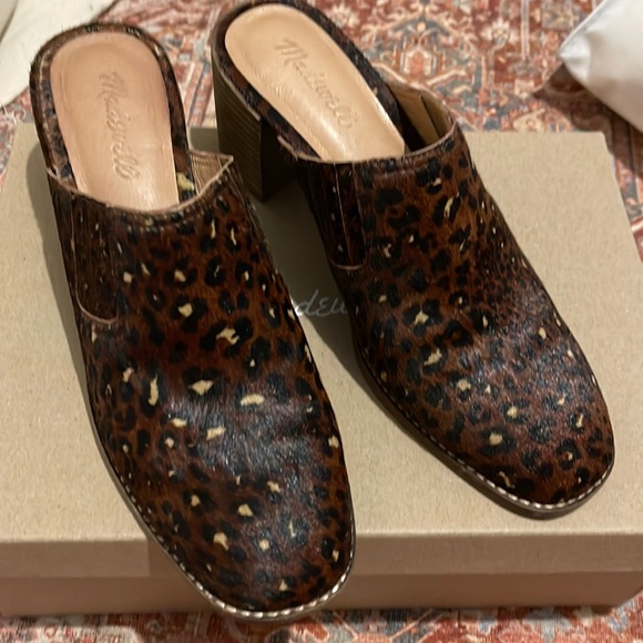 The Carey mile in mini leopard calf hair by Madewell size 9 style MA 516 - Picture 3 of 13